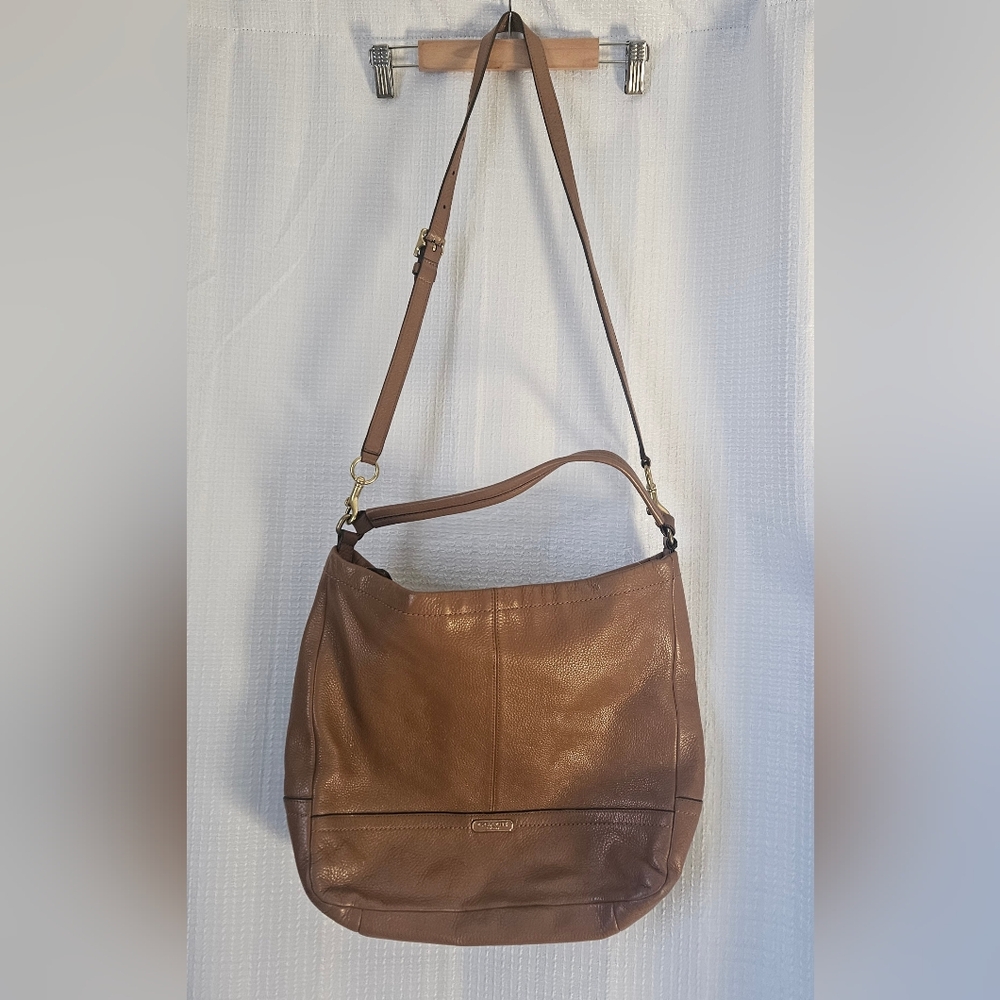 Coach Soft Pebble Tan Leather Park Shoulder/Hobo Bag